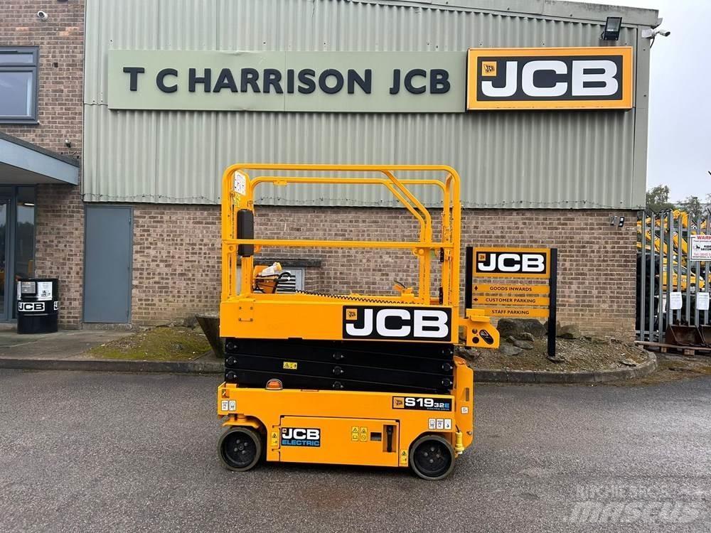 JCB S1932E Saxliftar