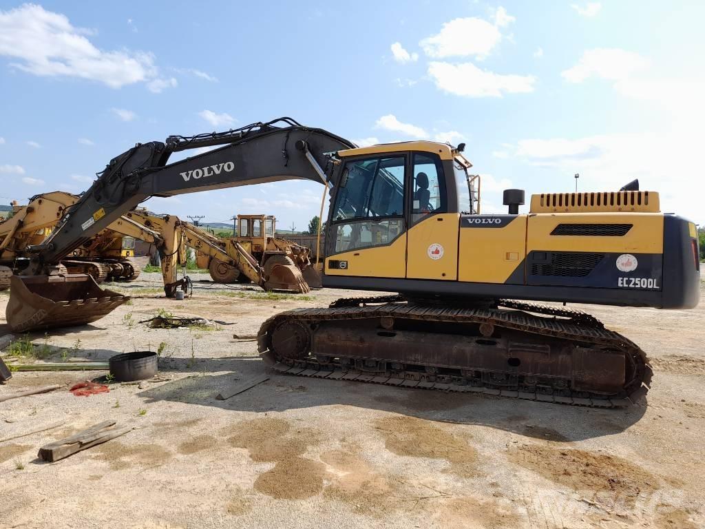 Volvo EC 250 D L Bandgrävare