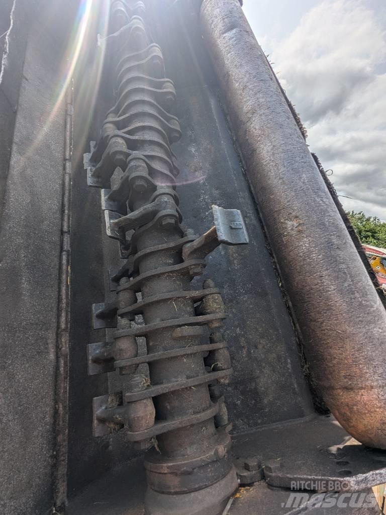 McConnel PA50E Häcksaxar