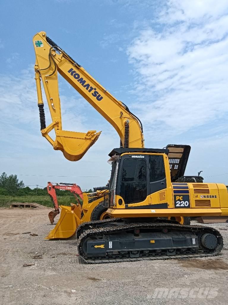 Komatsu PC 220-8 Bandgrävare