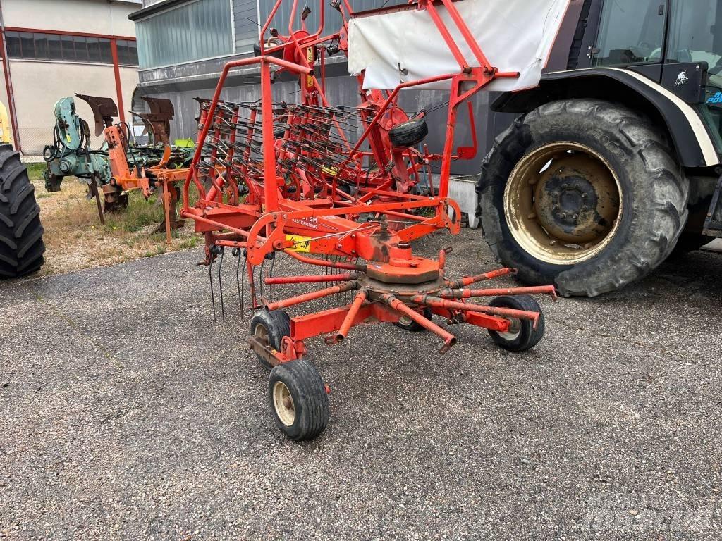 Kuhn GA 4121 G M Vändare och luftare