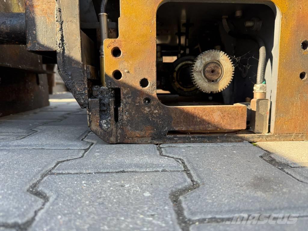 Vögele -3 Asfaltsläggningsmaskiner