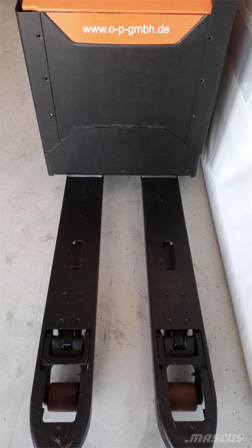 Toyota LPE 200 Staplare-led