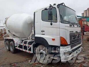 Hino 700 Cementbil