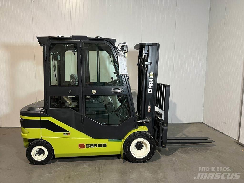 Clark SE35 Elmotviktstruckar