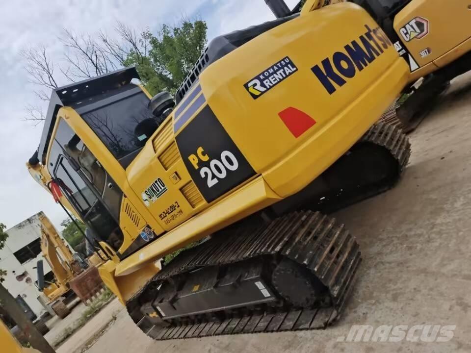 Komatsu PC 200-7 Bandgrävare