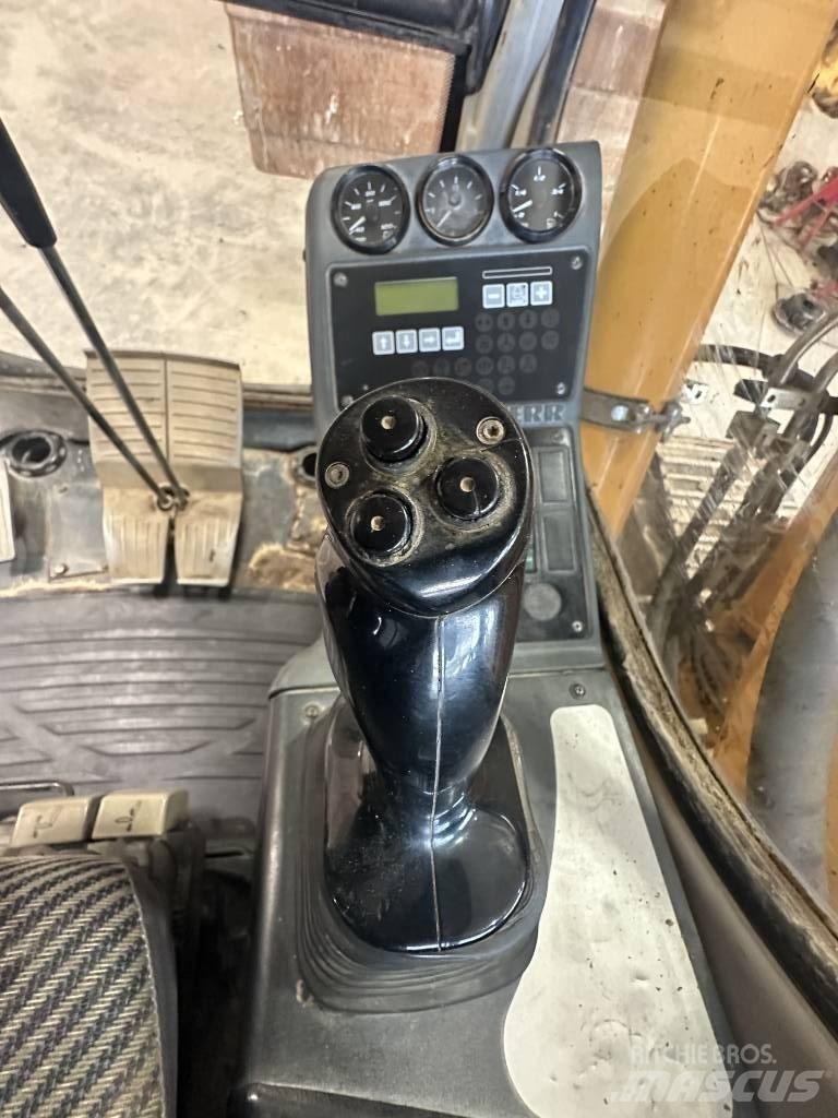 Liebherr R 317 Bandgrävare