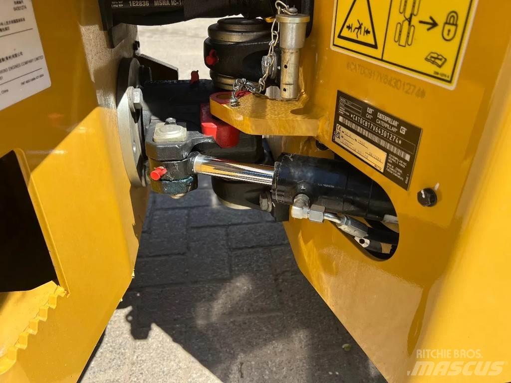 CAT CB1.7 Andra vältar