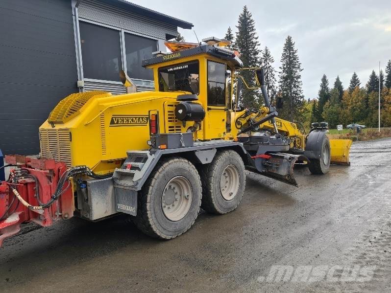 Veekmas FG 244 Väghyvlar