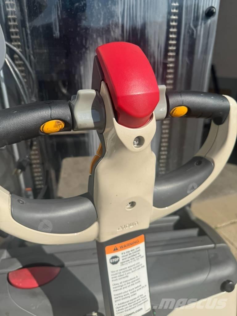 Crown ST3000-25 Elmotviktstruckar