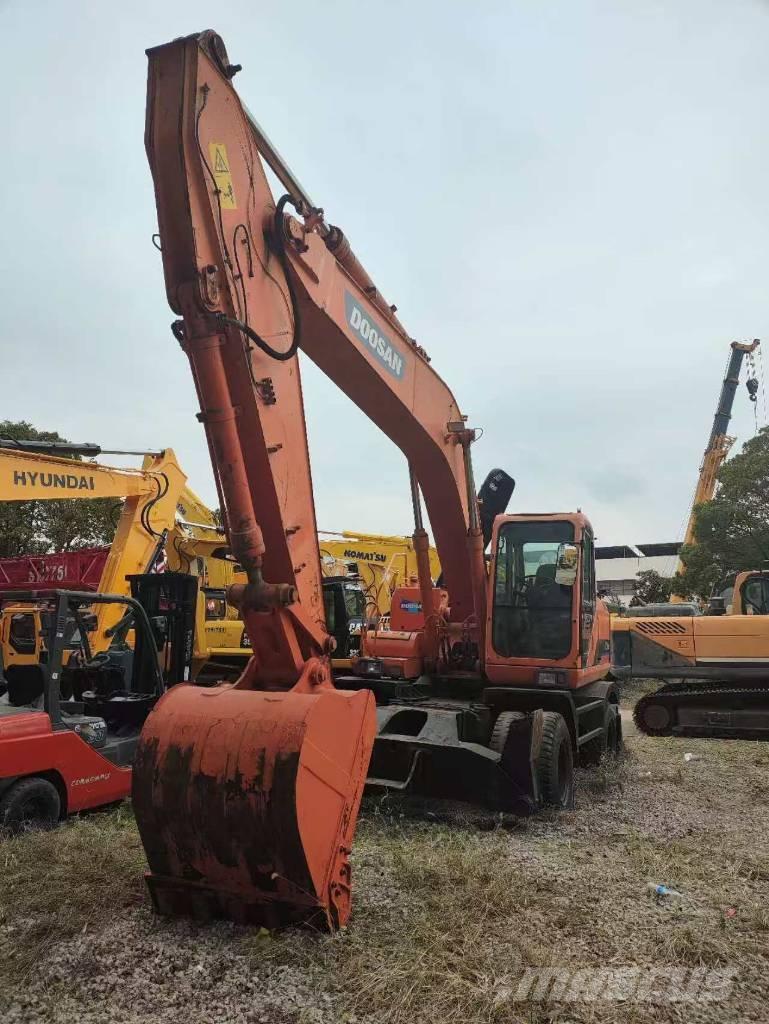 Doosan DH 210 W-7 Hjulgrävare