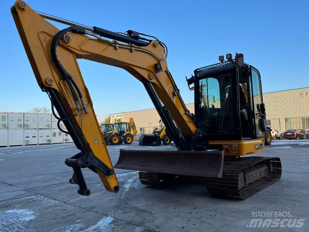 JCB 67 C Minigrävare < 7t