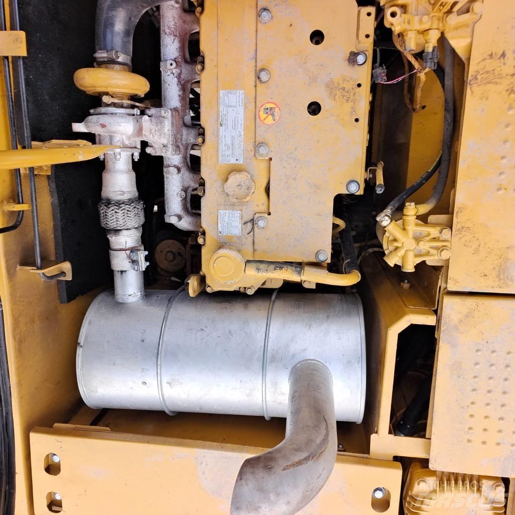 CAT 320D Bandgrävare