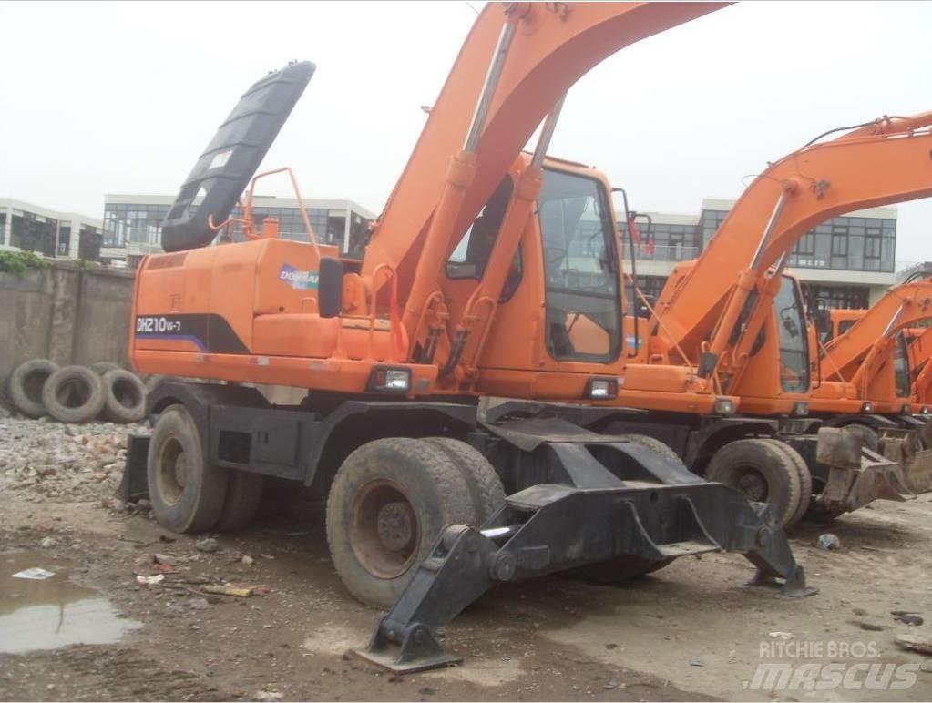 Doosan DH 210 W-7 Hjulgrävare