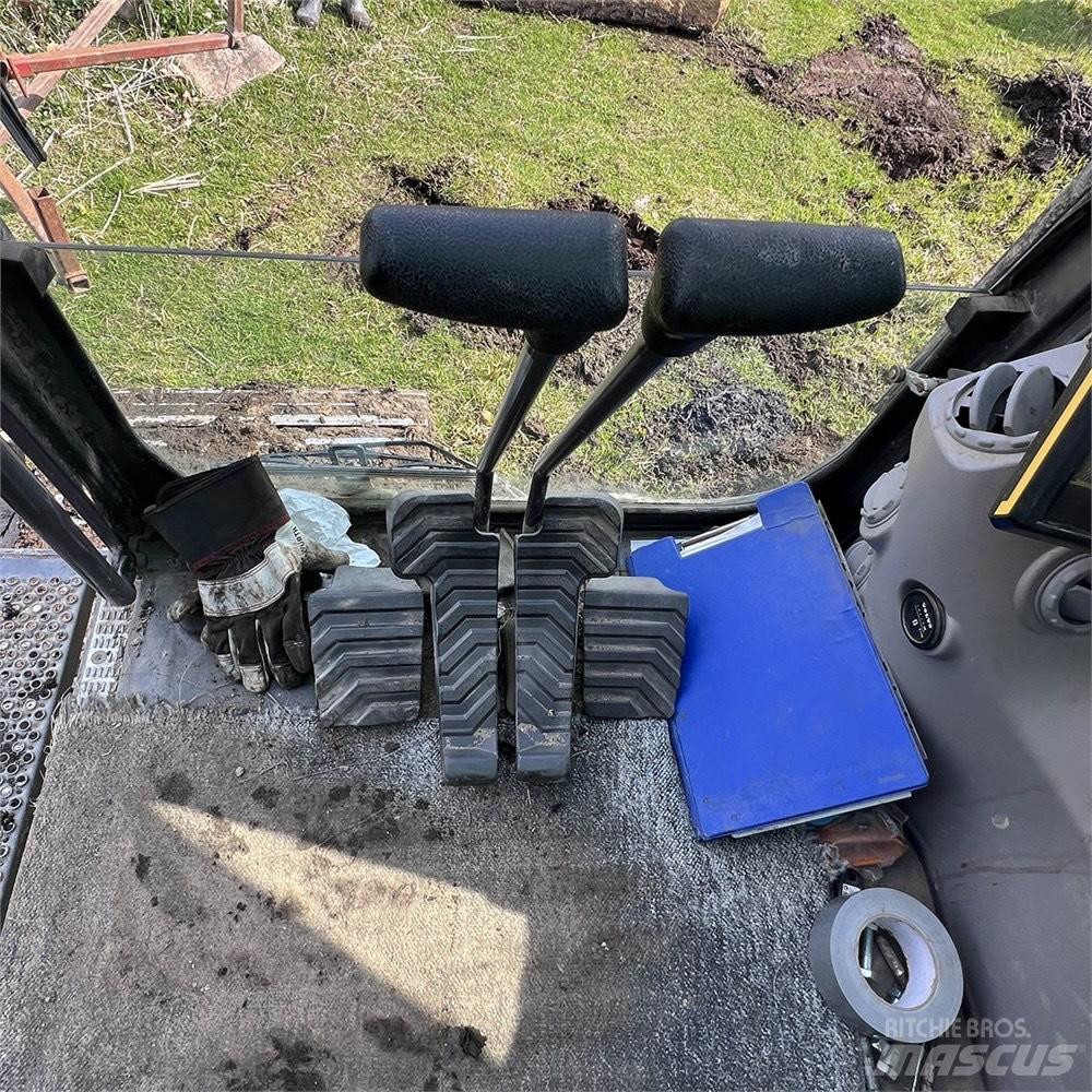 Volvo EC220 EL Bandgrävare