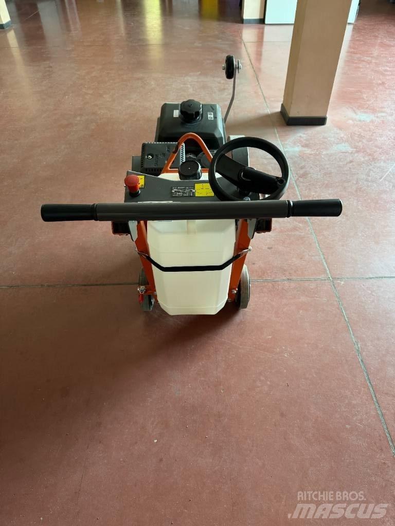 Husqvarna FS 400 Asfaltsskärare