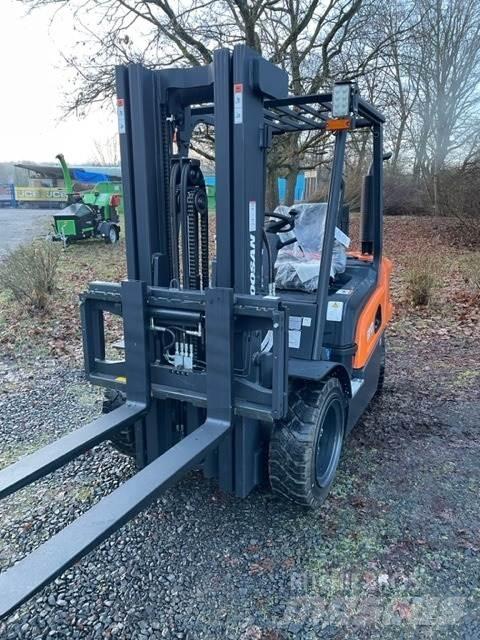 Doosan D30NXS Dieselmotviktstruckar