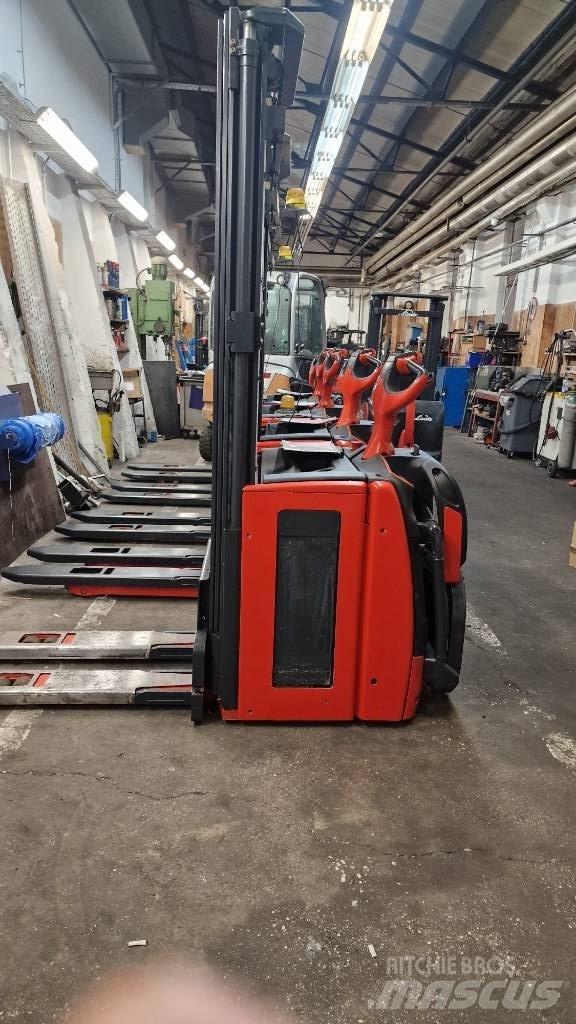 Linde l14 AP Elmotviktstruckar