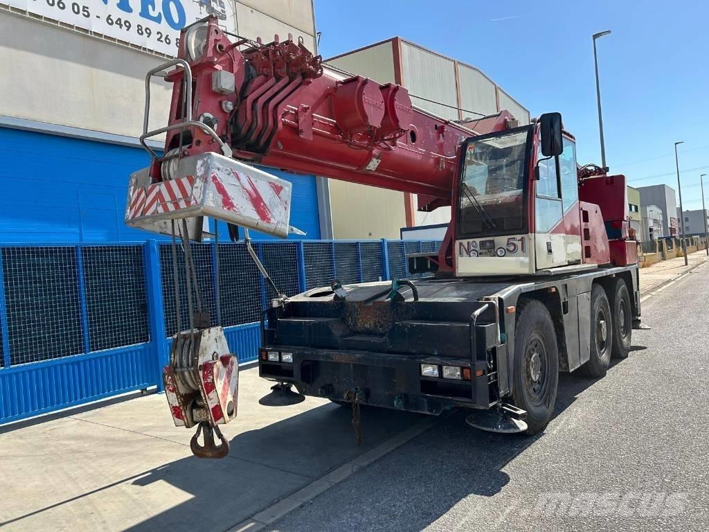 Demag AC 40-1 City Allterrängkranar