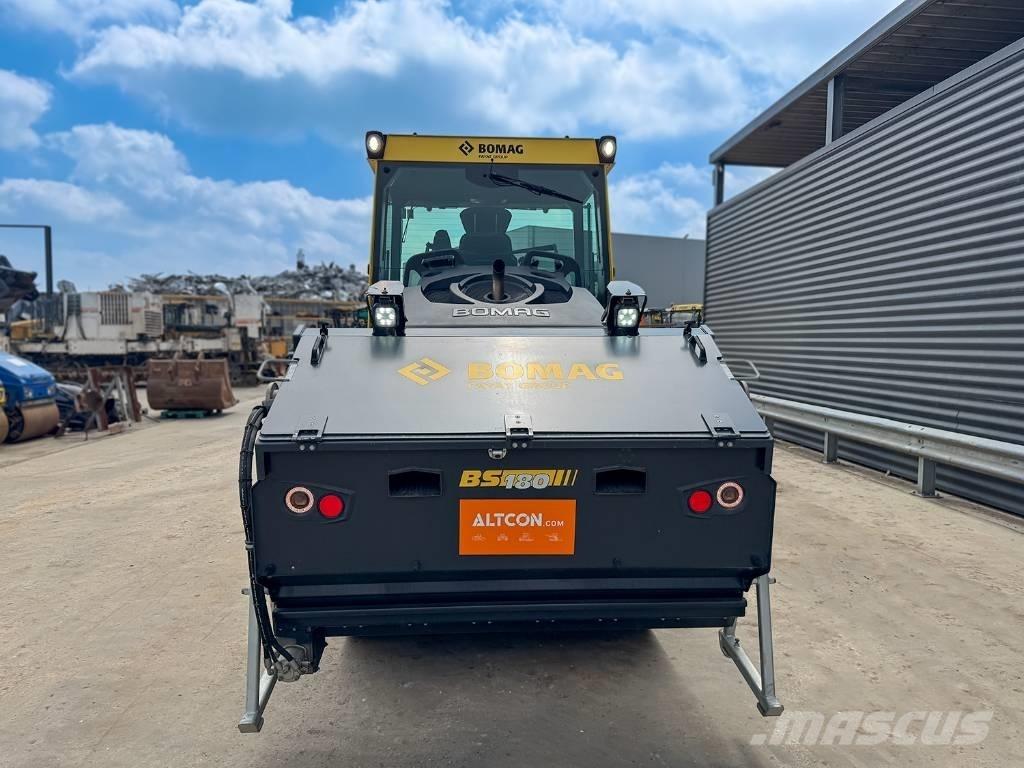 Bomag BW 174 AP-4V Tvåvalsvältar