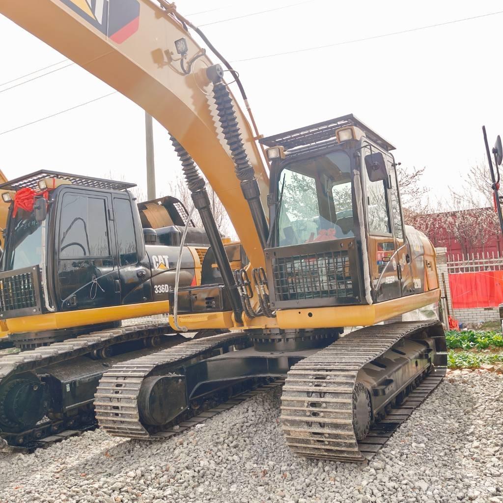 CAT 320D Bandgrävare