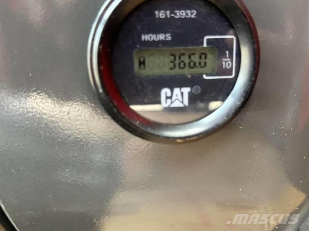 CAT 325 D Bandgrävare