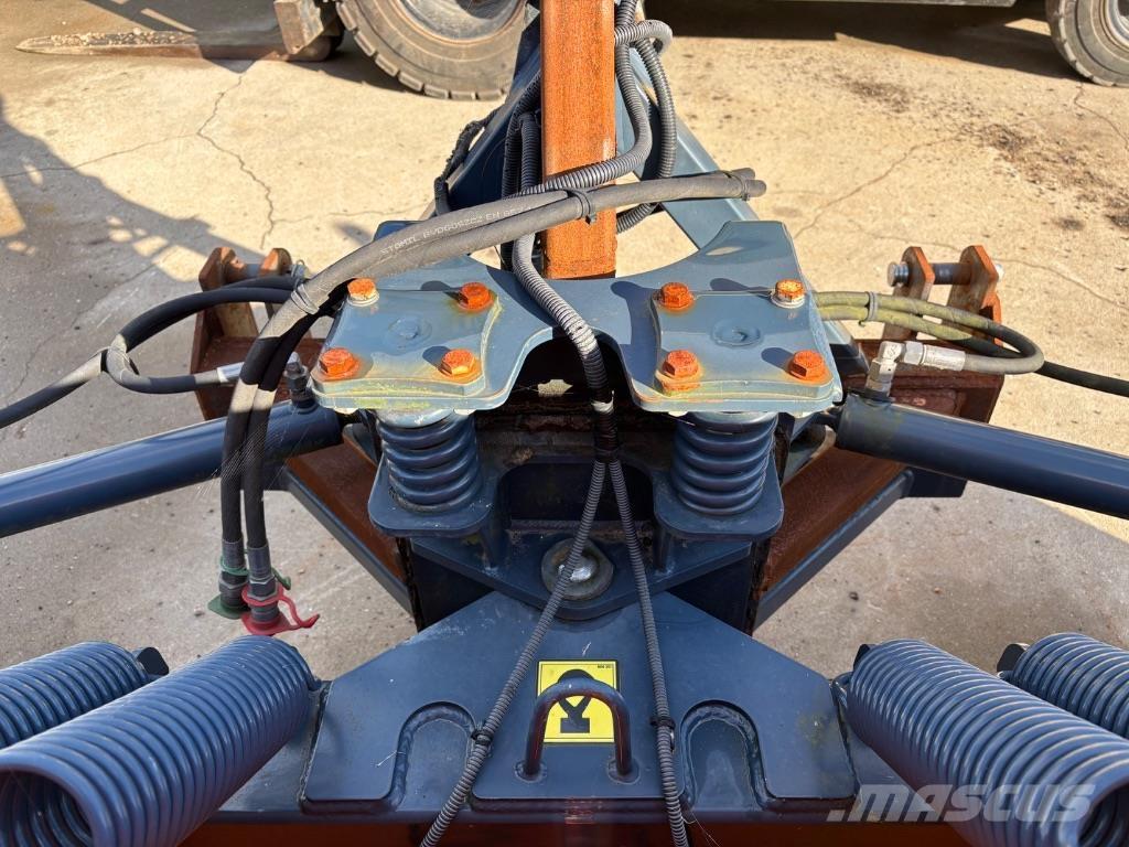  Ozamet  TR32 Snöblad och plogar