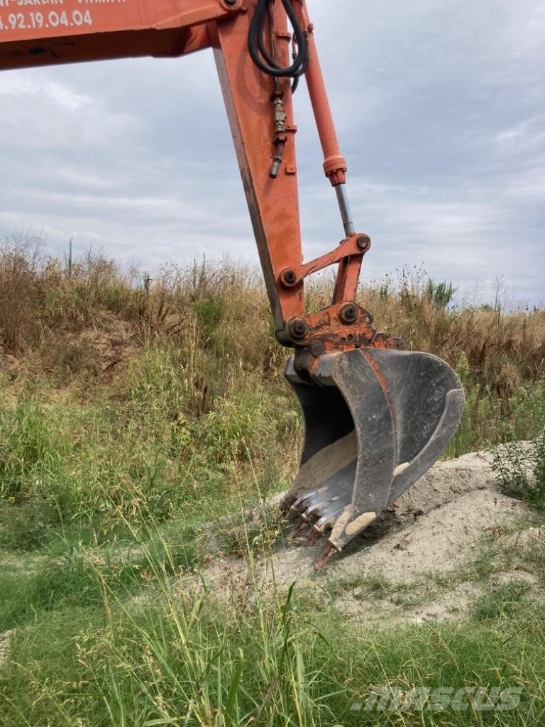 Hitachi EX 135 W Hjulgrävare