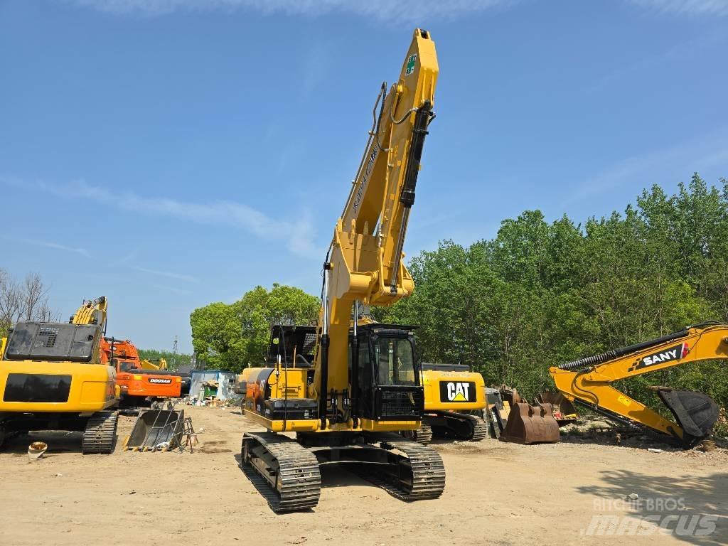 CAT 320 D 2 Midigrävmaskiner 7t - 12t