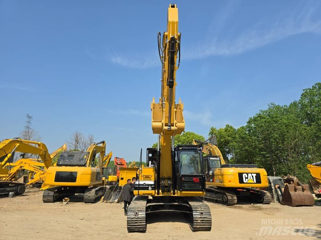 CAT 320 D 2 Midigrävmaskiner 7t - 12t