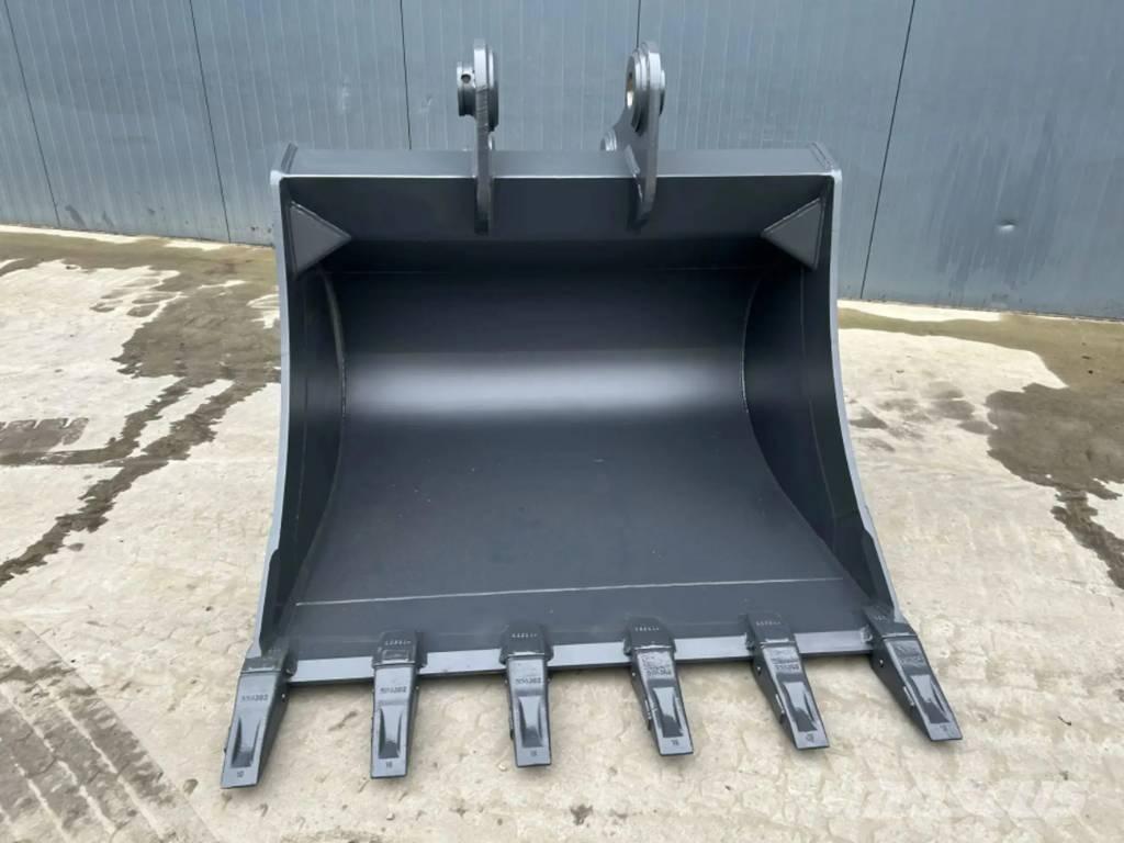 Hitachi ZX220 - 1.40m Skopor