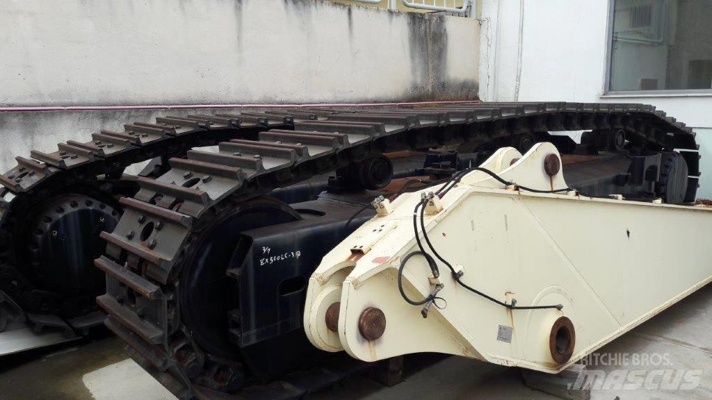 Hitachi ZX 450-3 Chassi och upphängning