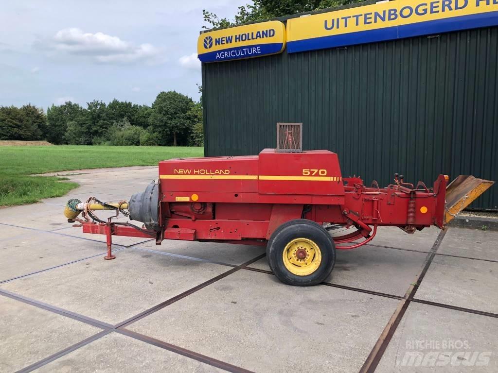 New Holland 570 Fyrkantspressar