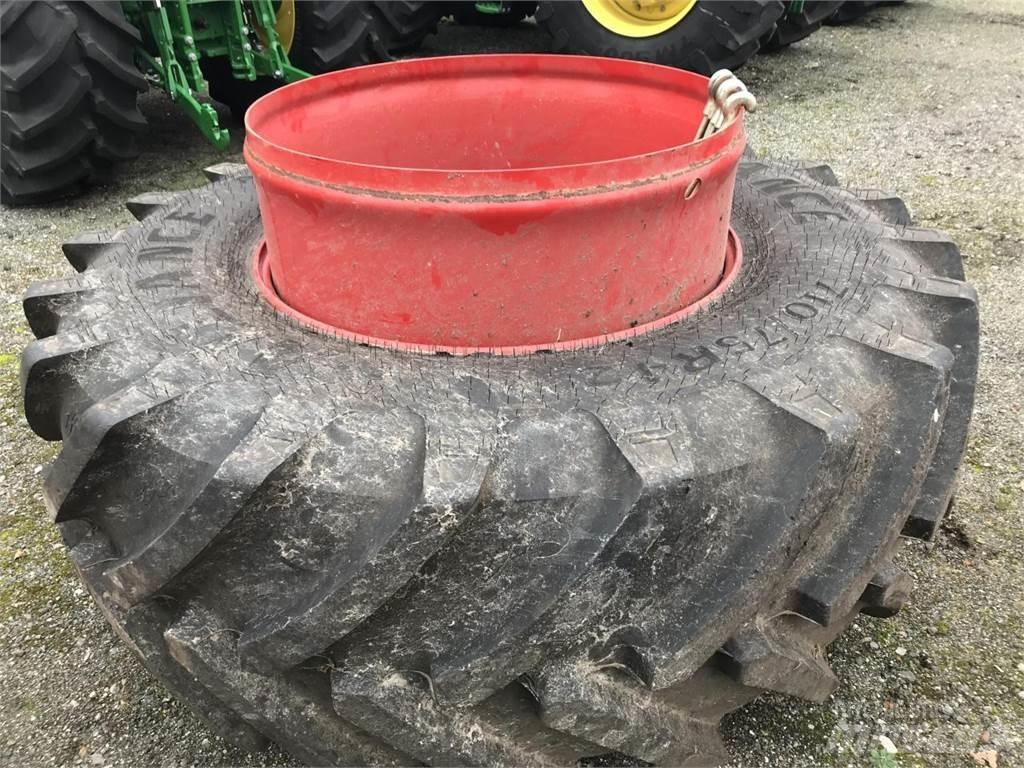 Alliance 710/75R42 Däck, hjul och fälgar