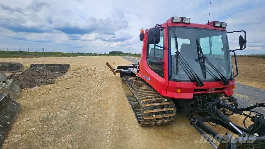  Pistenbully PB 100 Snöplogar
