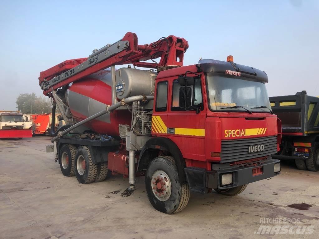 Iveco 330.30 H Cementbil