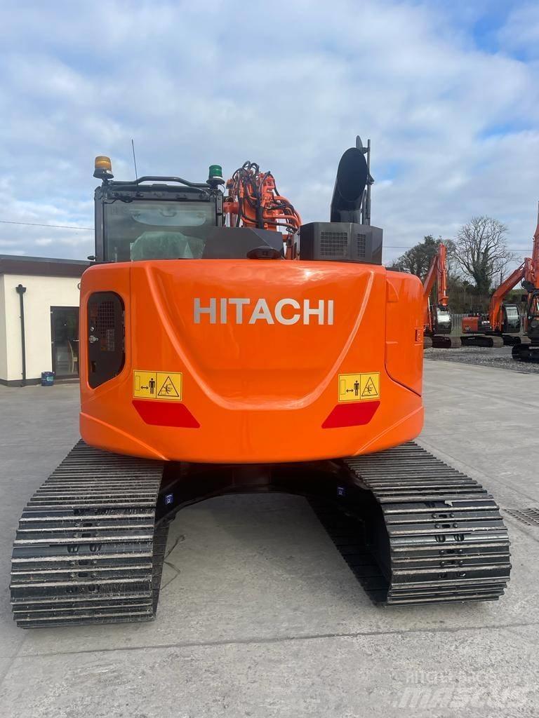 Hitachi ZX 135 US-6 Bandgrävare