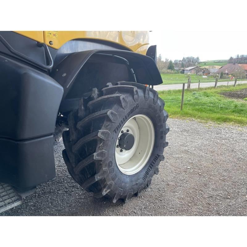 New Holland FR 700 Självgående fälthackar