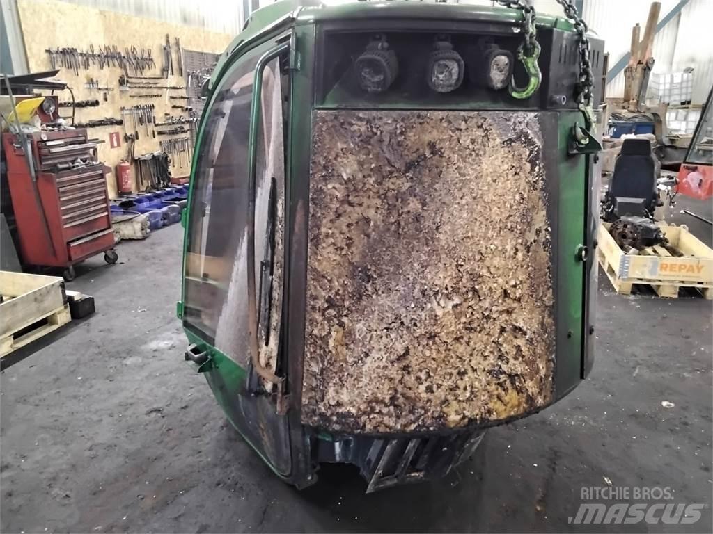 John Deere 1470G Hytter och interiör