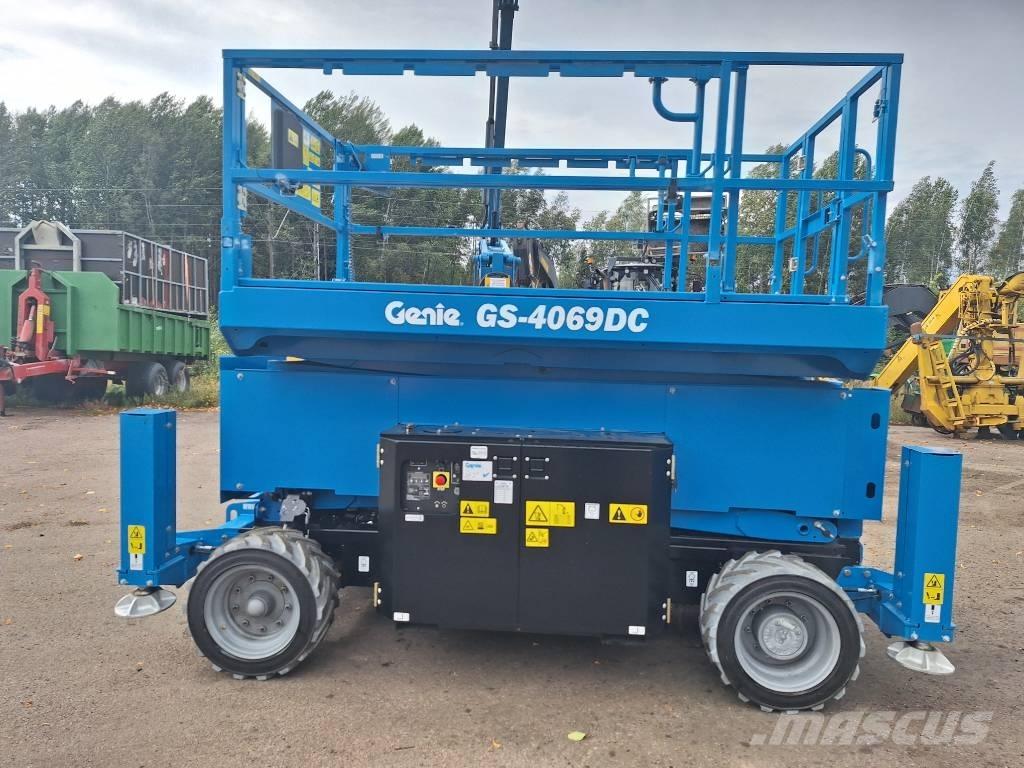 Genie GS-4069 DC Saxliftar