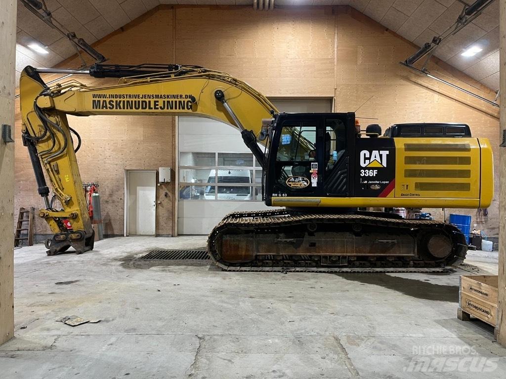 CAT 336 F L Bandgrävare