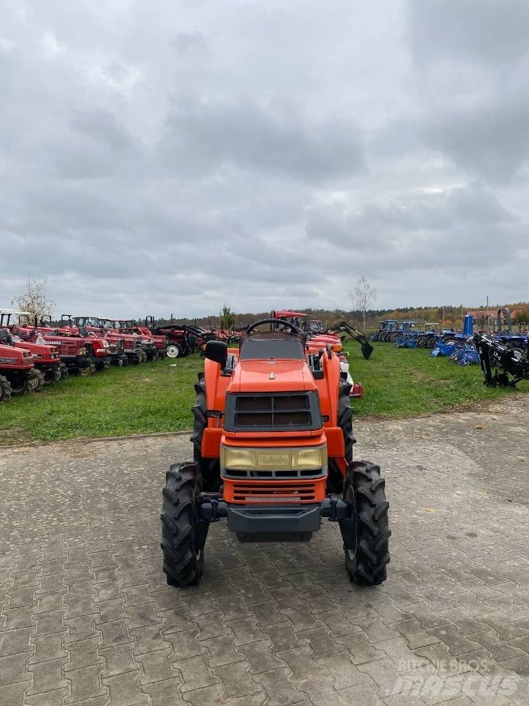 Kubota GT3 Kompakttraktorer