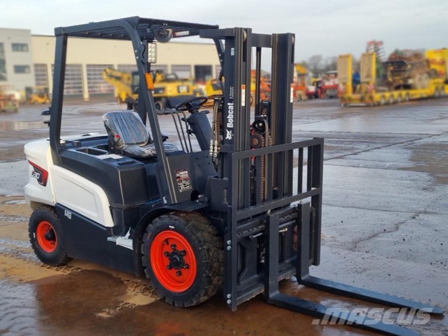 Bobcat D30NX Dieselmotviktstruckar
