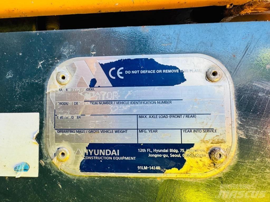 Hyundai HX130A LCR Bandgrävare