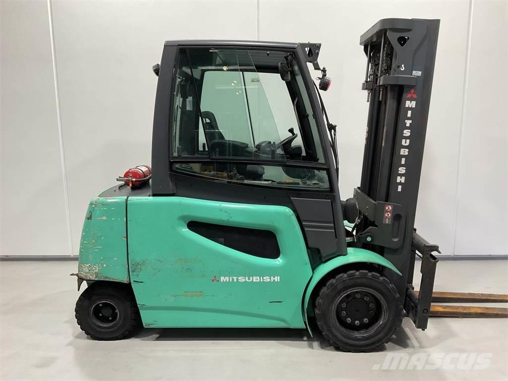 Mitsubishi FB50-2 Elmotviktstruckar
