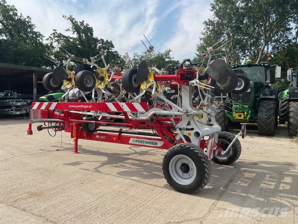 Pöttinger Hit 12.14t Vändare och luftare