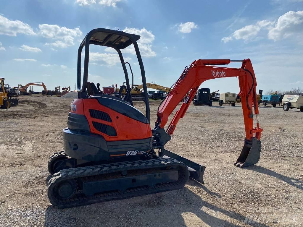 Kubota U 25 Minigrävare < 7t