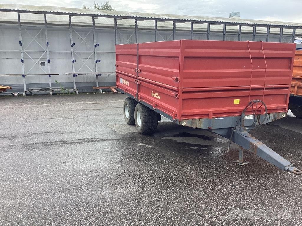 Tuhti M 120 Spannmålsvagnar