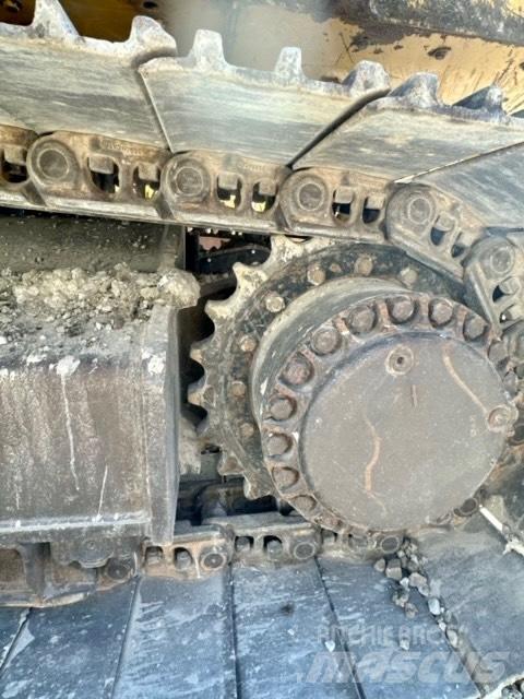 CAT 330 CL Bandgrävare