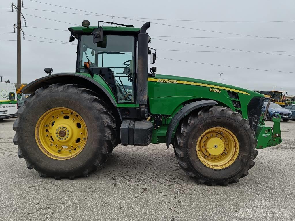 John Deere 8430 PST Traktorer